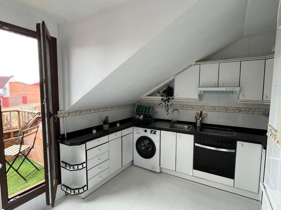 Apartamento El Fontan, Parking Gratuito Gijon Exterior photo