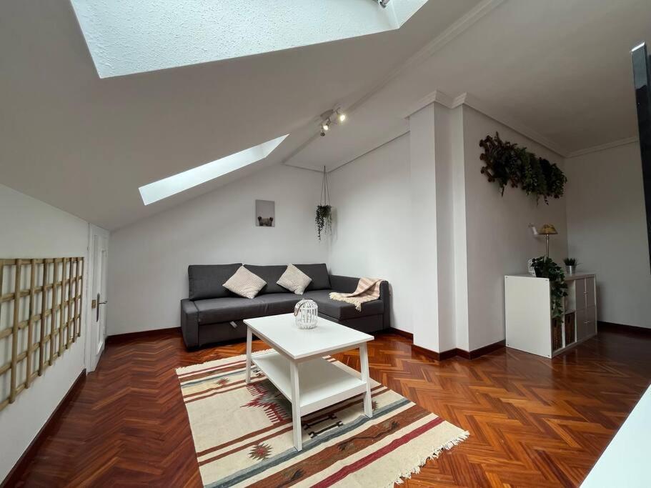Apartamento El Fontan, Parking Gratuito Gijon Exterior photo
