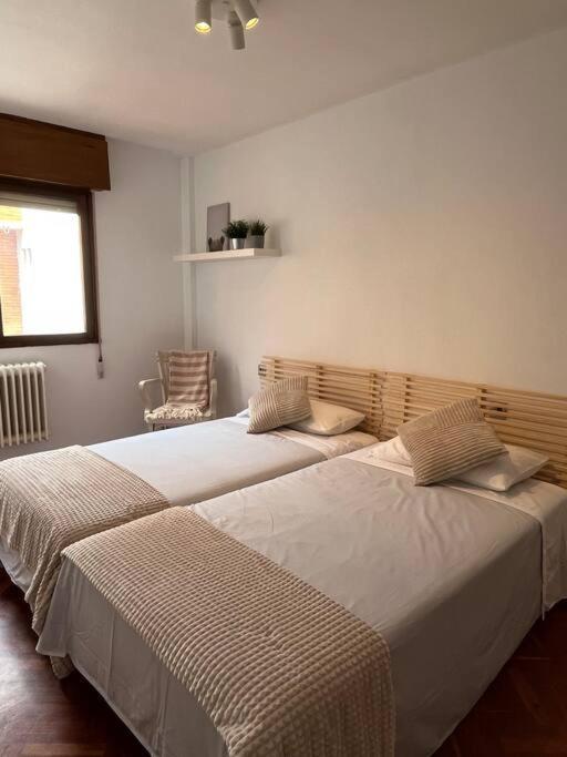Apartamento El Fontan, Parking Gratuito Gijon Exterior photo